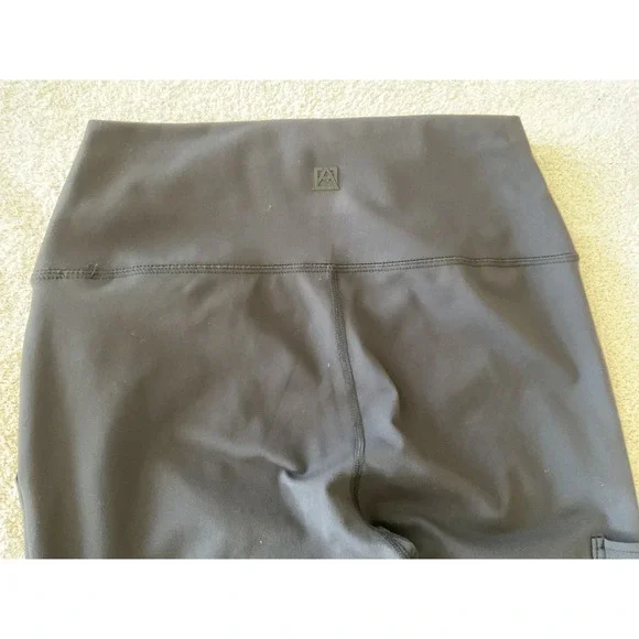 Avalanche Outdoor Supply Co Womens Cargo Leggings Black High Rise - Picture 6 of 11